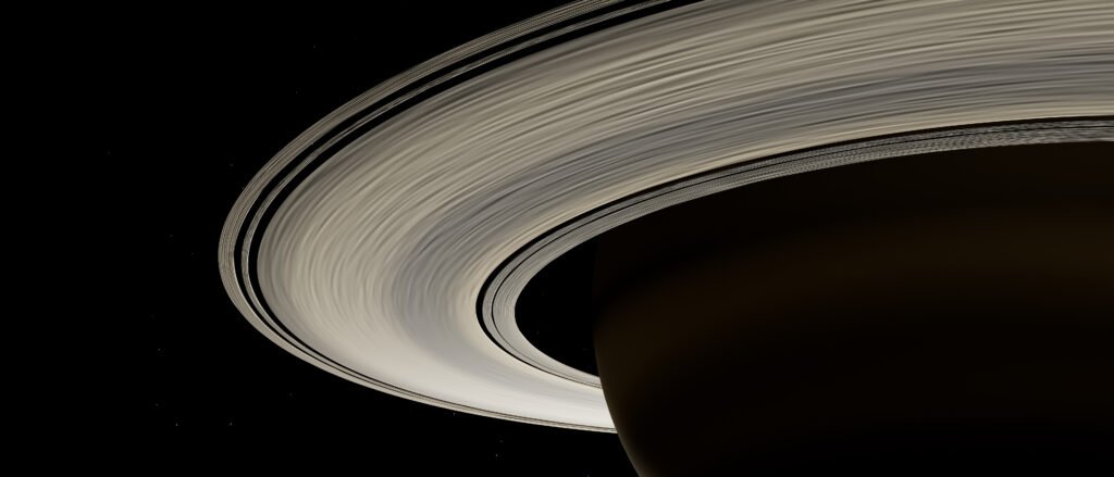 Visão detalhada dos anéis de Saturno no espaço.