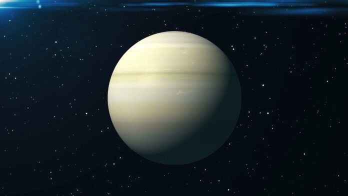 Planeta Saturno visto contra o espaço profundo.